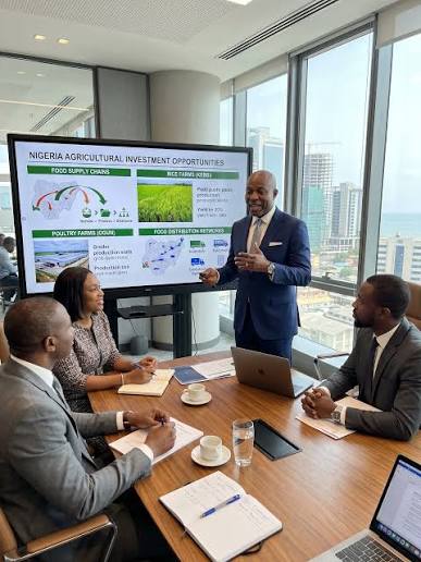 Procurement consultants meeting with agricultural suppliers